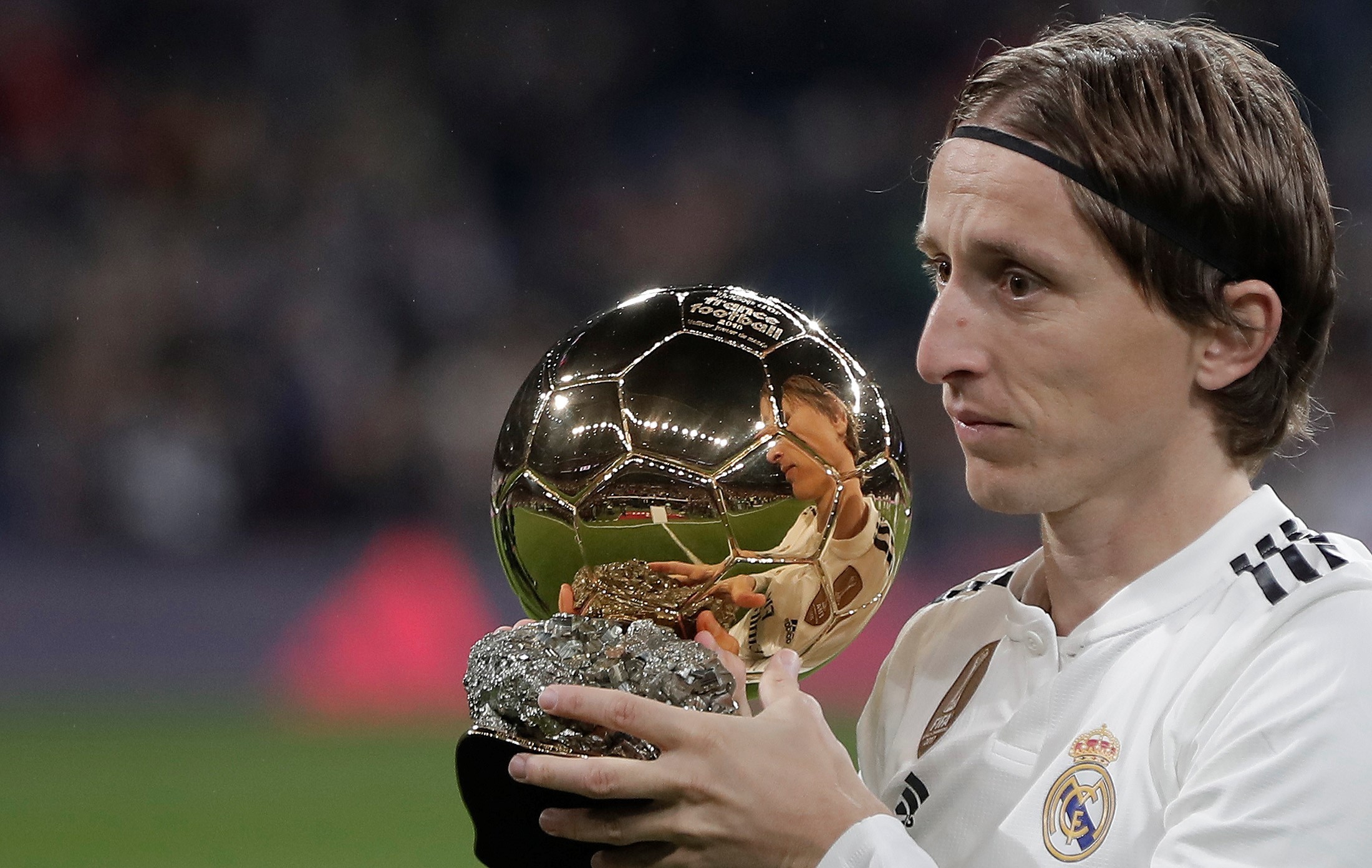 马德兴：米利西奇不敢热身U17女足，一年半不换血，足协当断则断