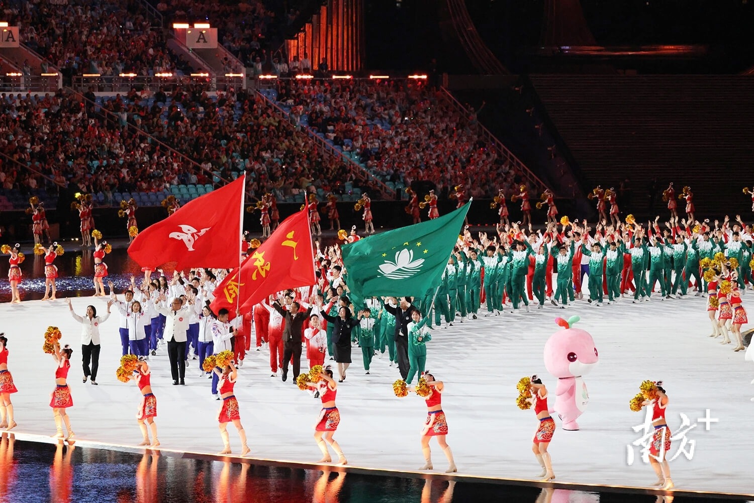 腾讯要出galgame？时薪30，招募学生研究“男性向恋爱游戏”剧情